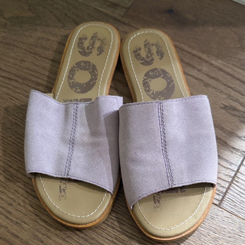 SO Women’s Lavender Suede Slide Sandals